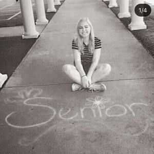 Meet your Posher, Kenzie